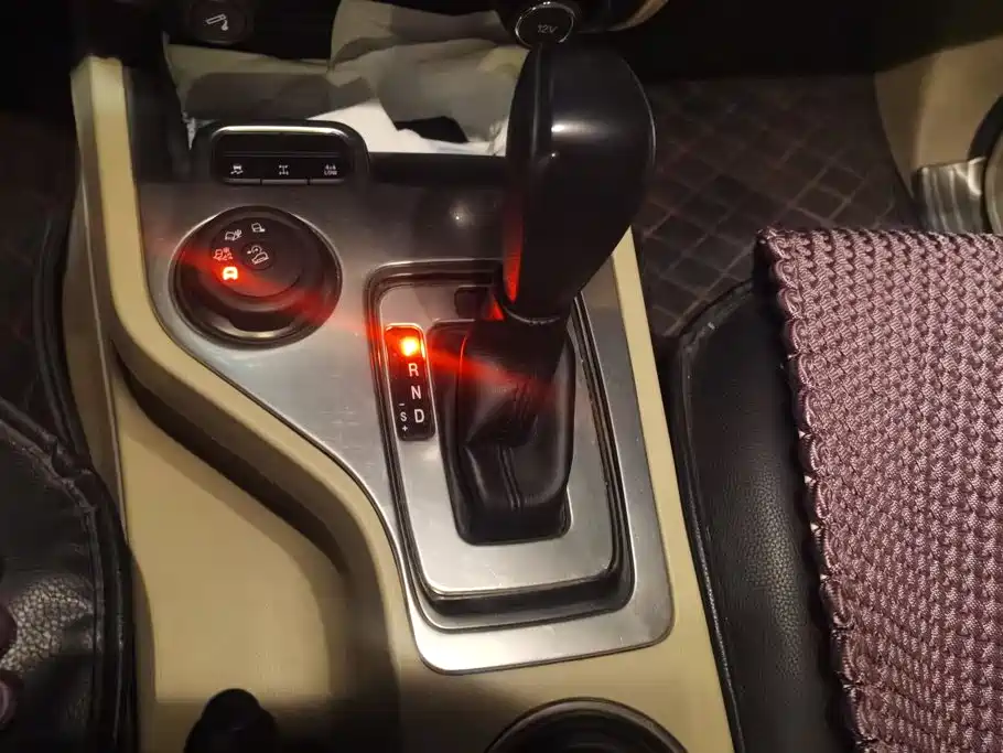 Ford Everest — миниатюра 16