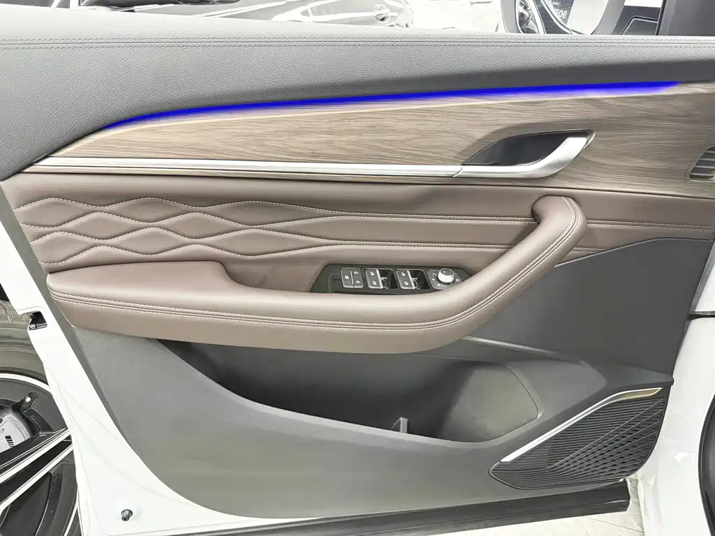 Geely Xingyue L — миниатюра 12
