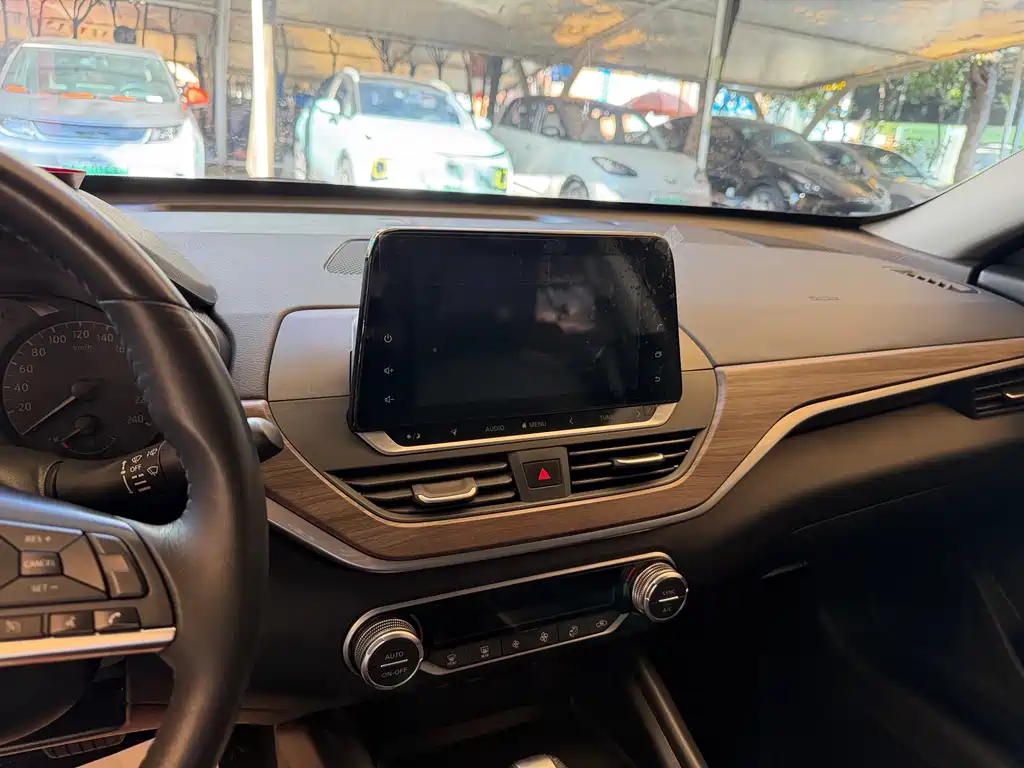 Nissan Teana — миниатюра 9