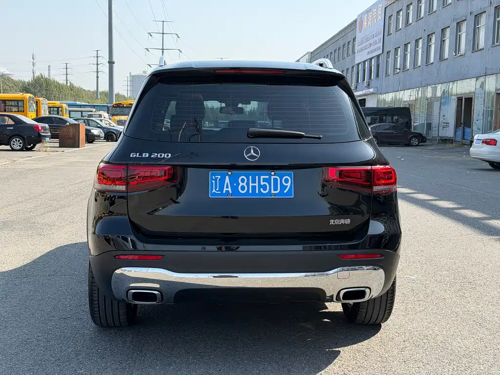Mercedes-Benz GLB — миниатюра 7