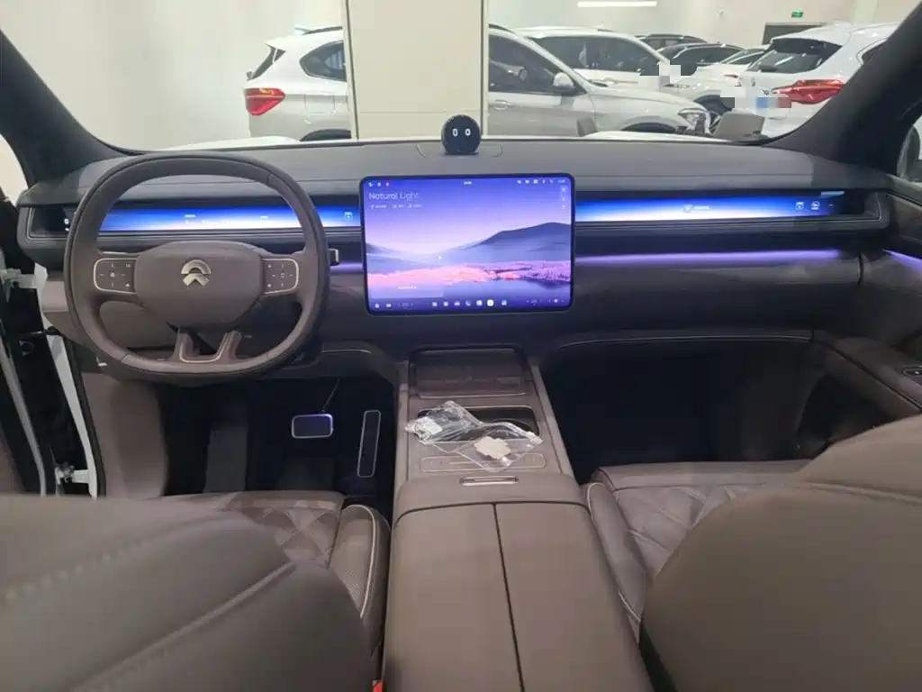 NIO ES8 — миниатюра 10