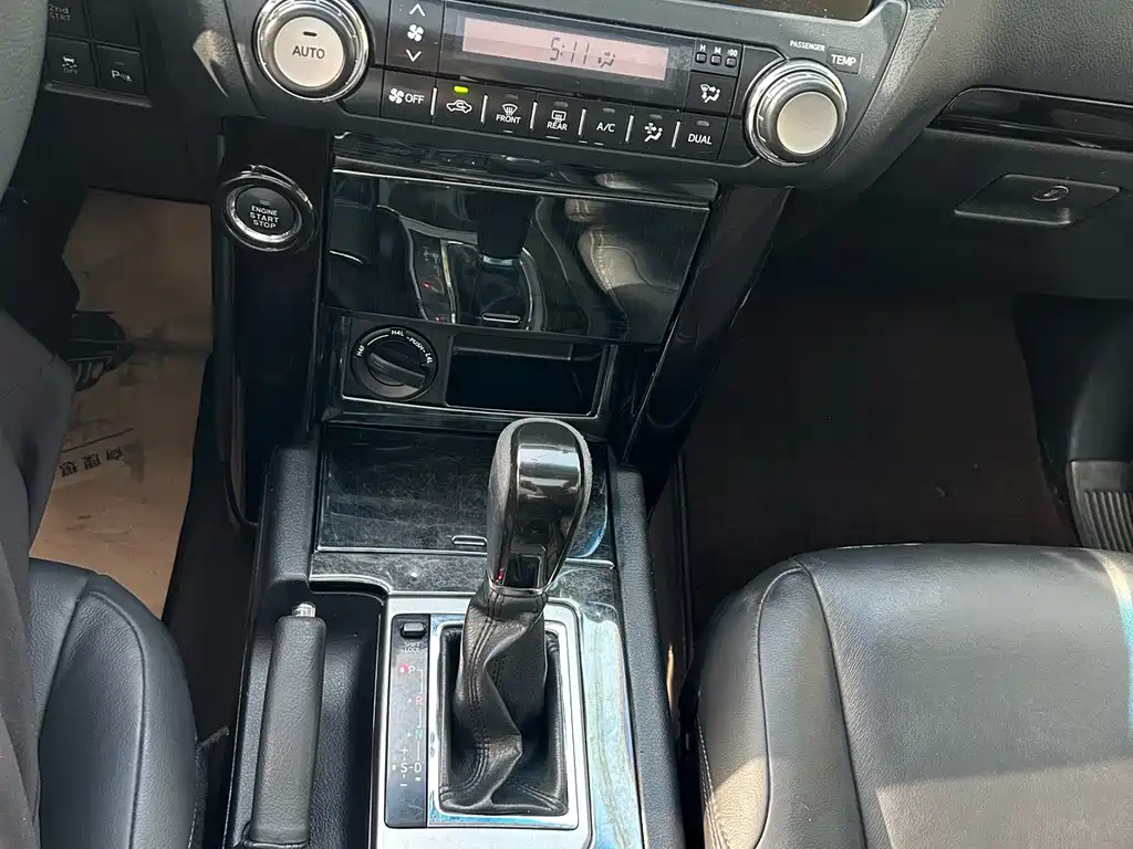 Toyota Prado — миниатюра 10