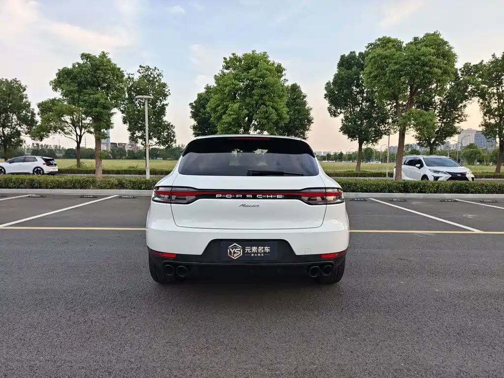 Porsche Macan — миниатюра 9