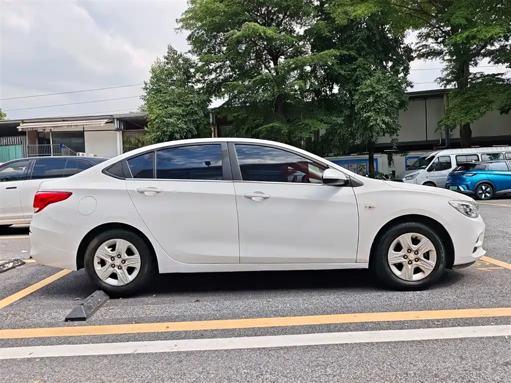 Chevrolet Cavalier 2019 320 AT