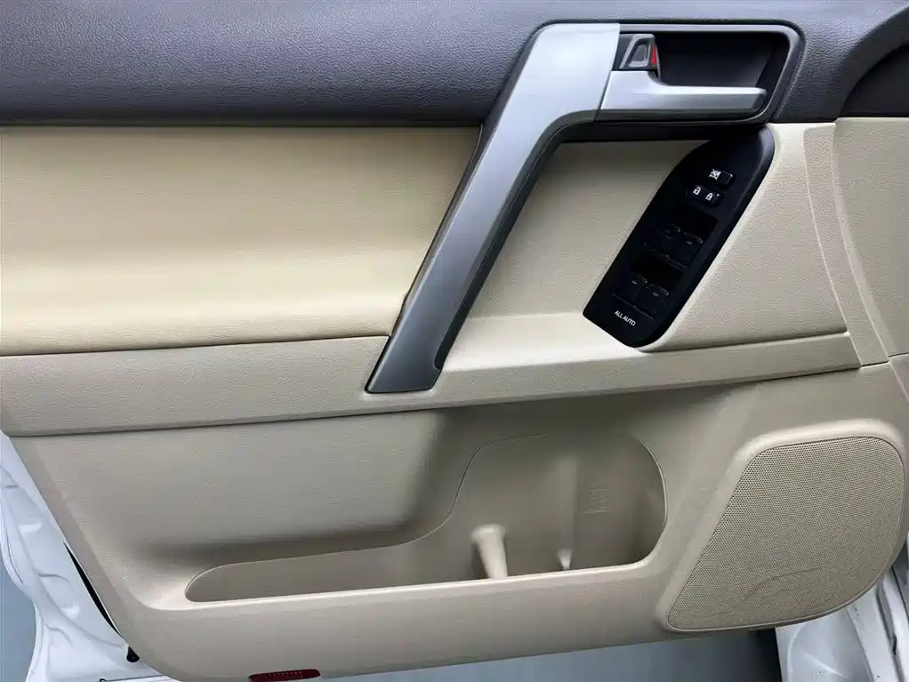Toyota Land Cruiser Prado 2018 4.0L