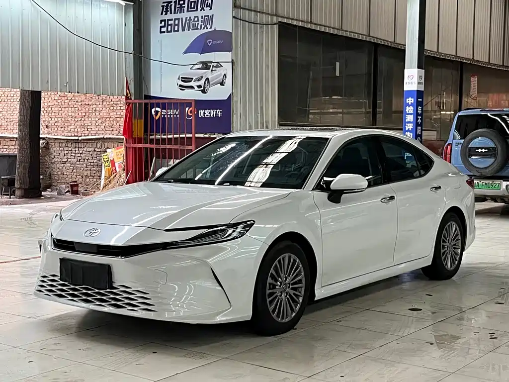 Toyota Camry 2024