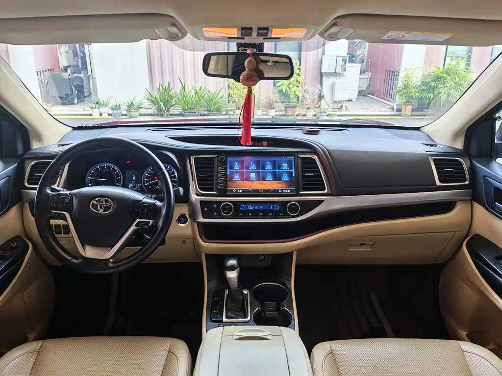 Toyota Highlander — миниатюра 12