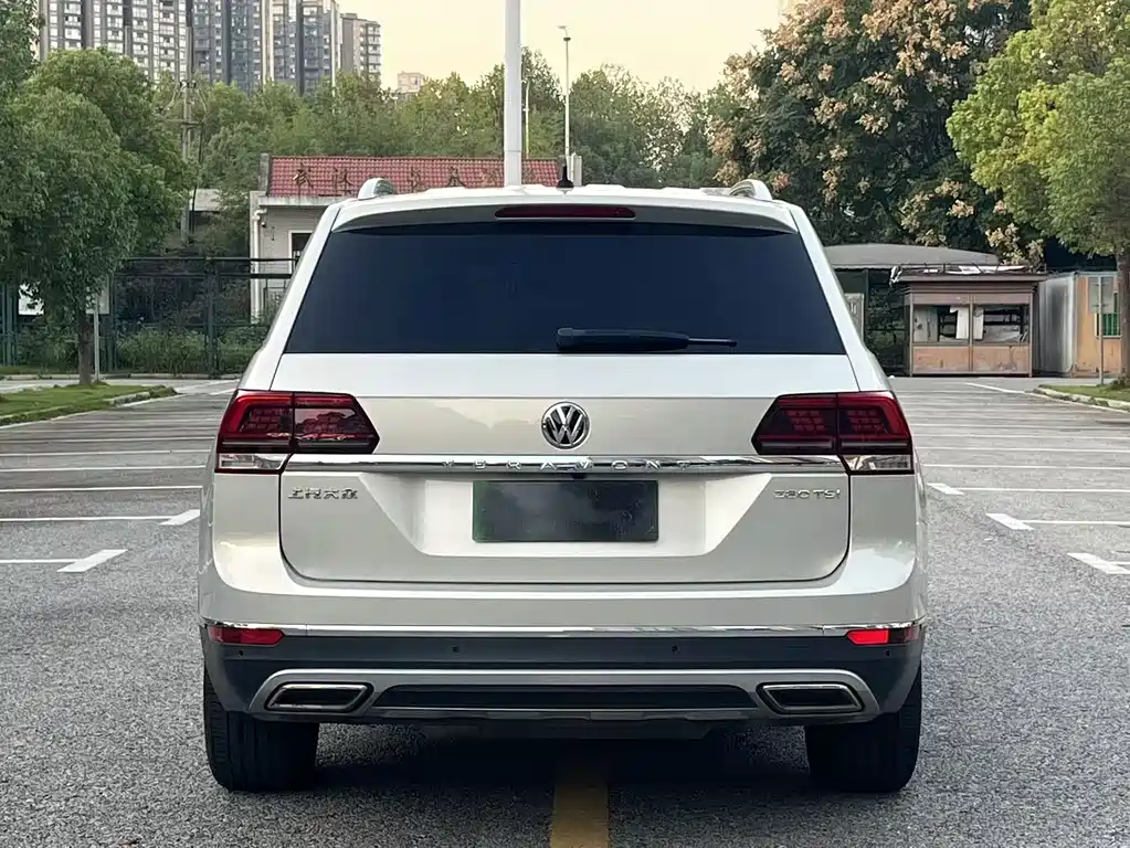 Volkswagen Teramont — миниатюра 5