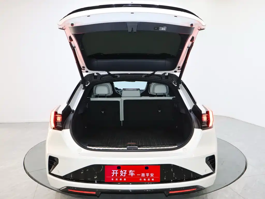 ZEEKR EXTREME KRYPTON 001