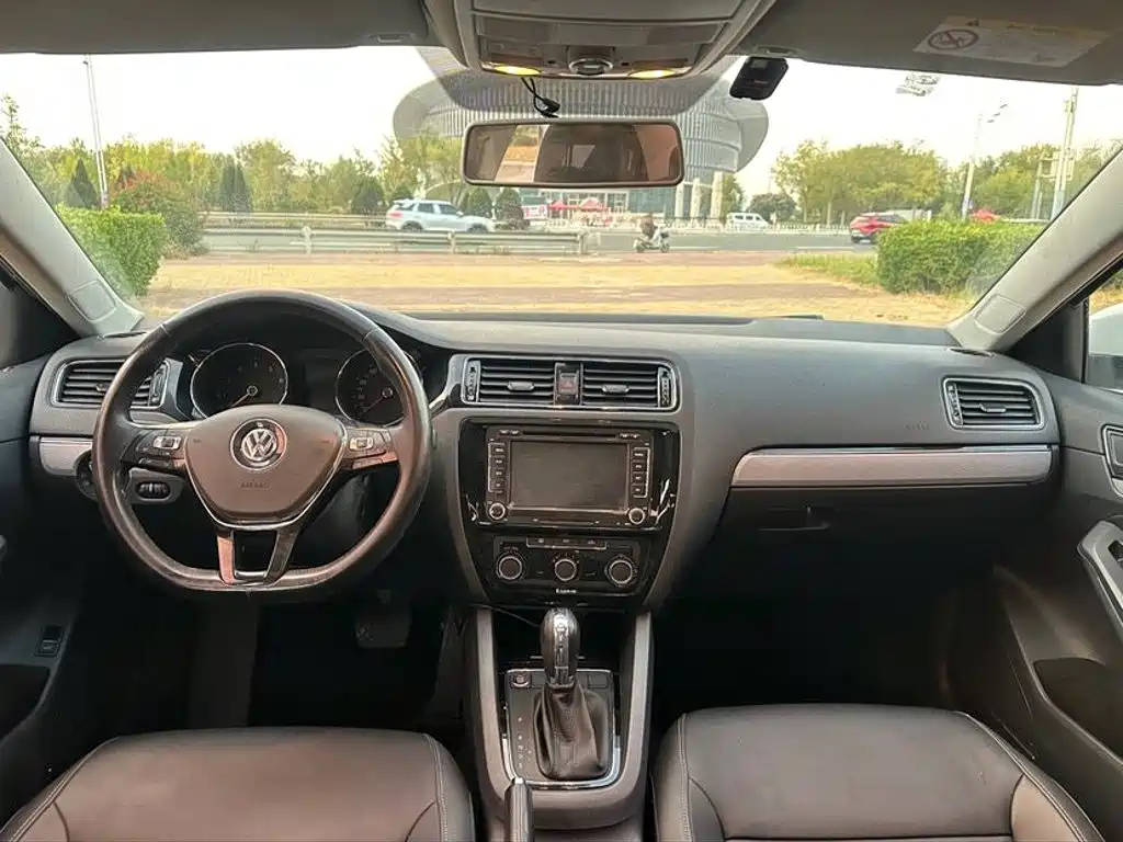 Volkswagen Sagitar — миниатюра 9