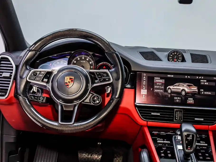 Porsche Cayenne — миниатюра 27