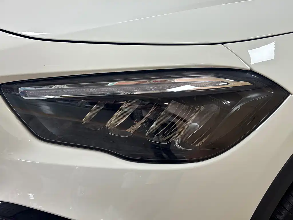 Mercedes-Benz GLA — миниатюра 13