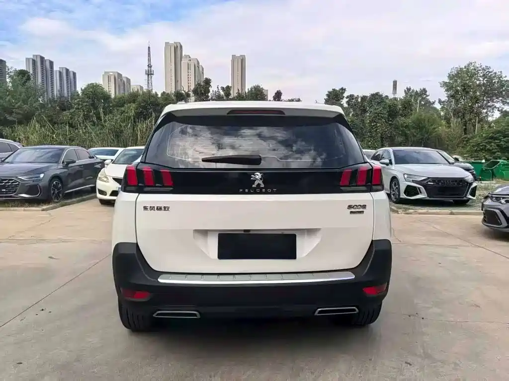 Peugeot 5008 — миниатюра 8