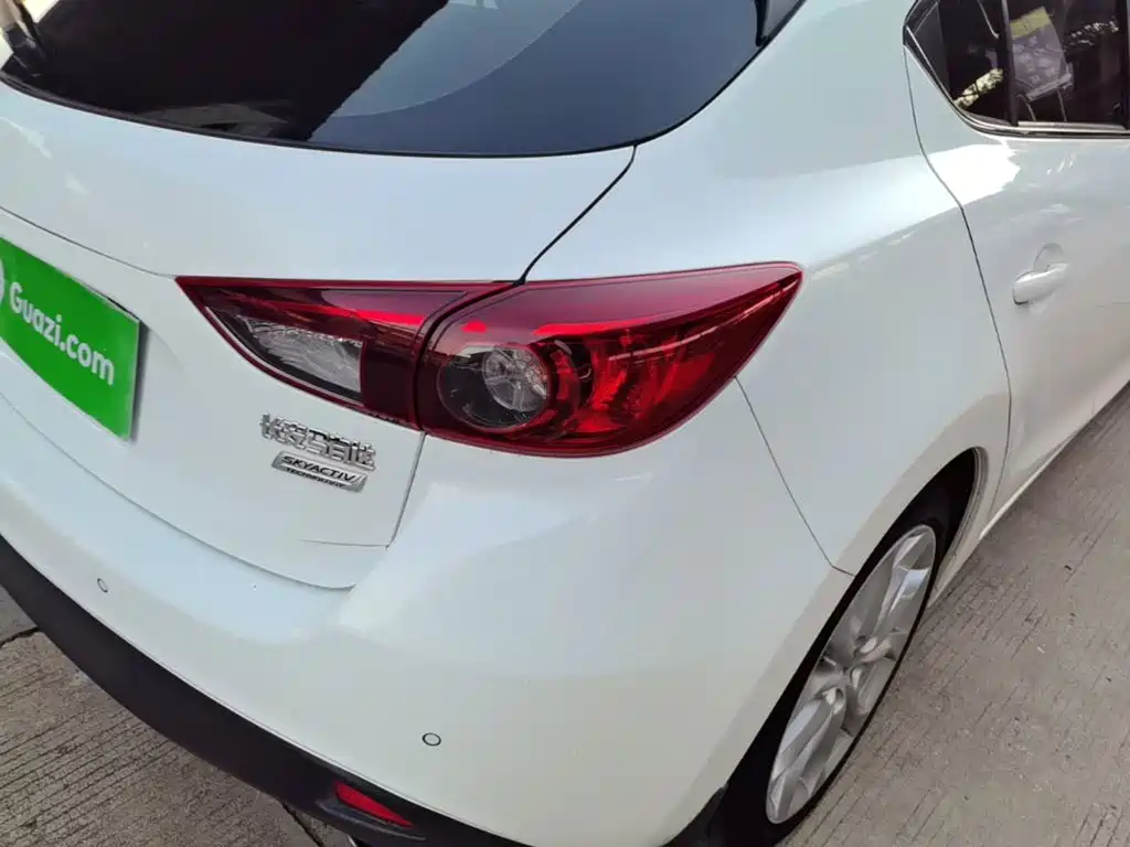 Mazda 3 Axela — миниатюра 8