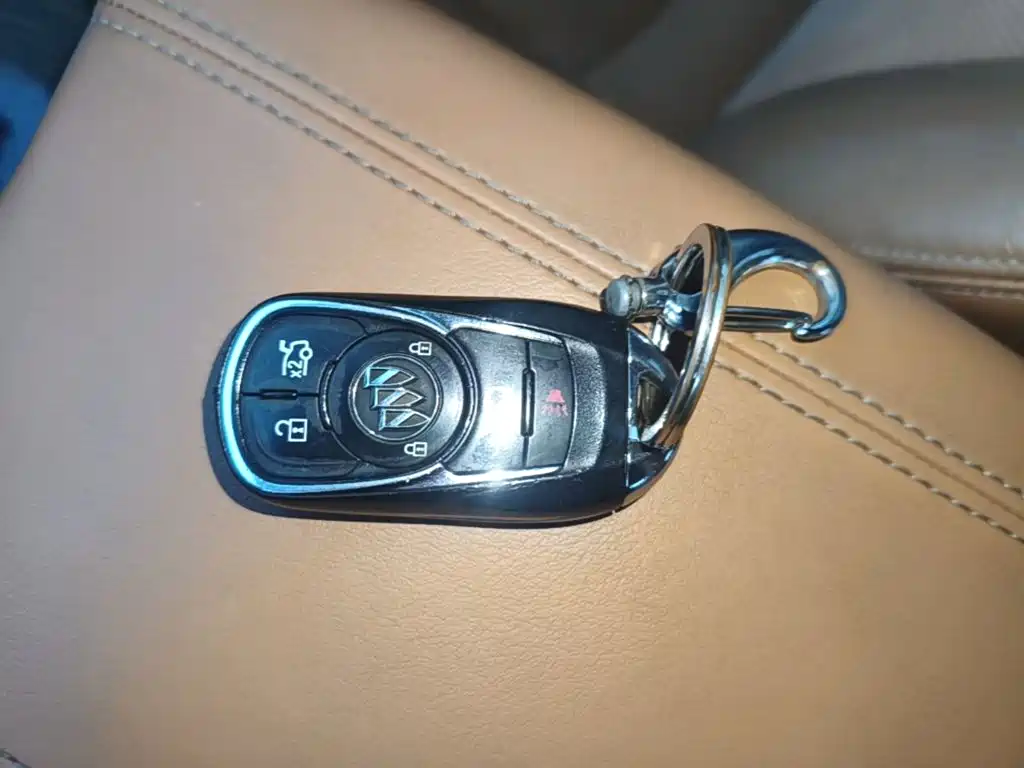 Buick LaCrosse — миниатюра 9