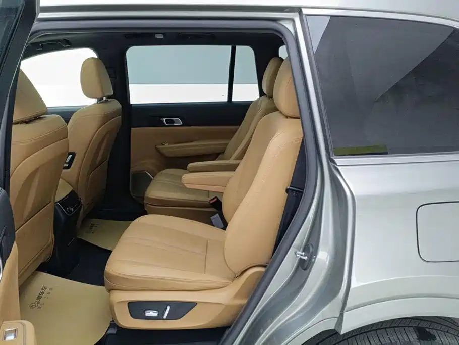 Li Auto Li ONE — миниатюра 11