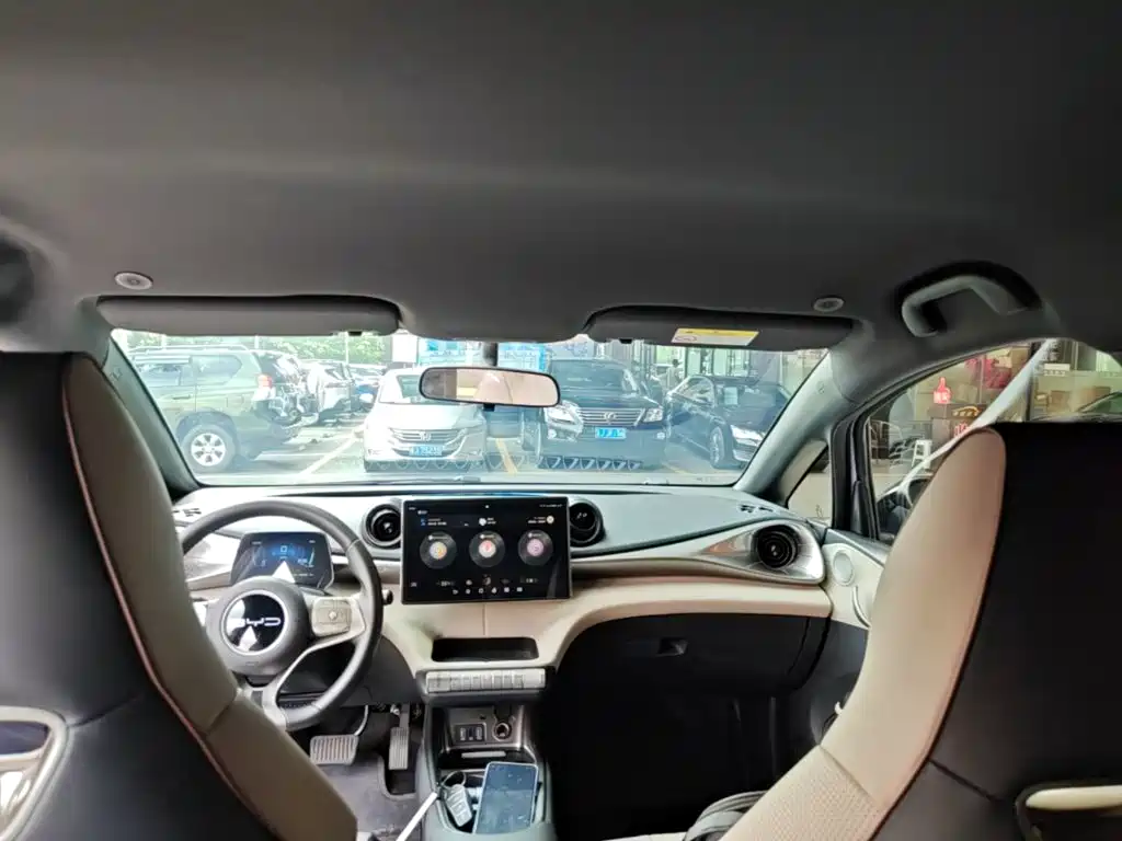 BYD Dolphin — миниатюра 18