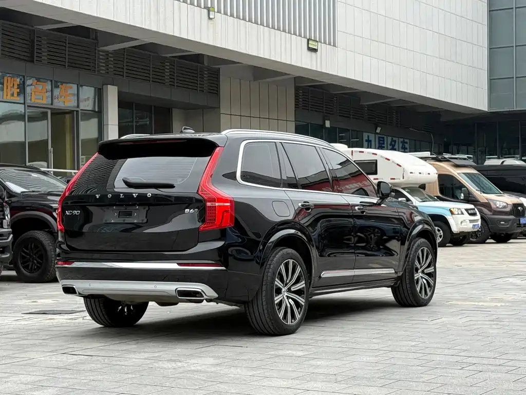 Volvo XC90 — миниатюра 5