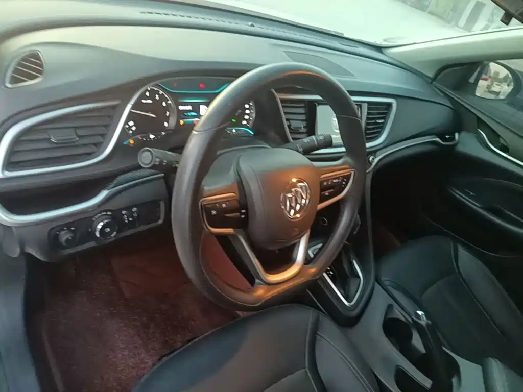 Buick Excelle — миниатюра 11