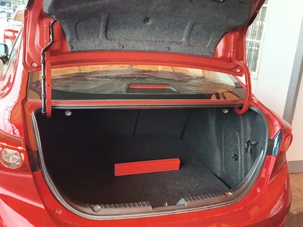 Mazda 3 Axela — миниатюра 19