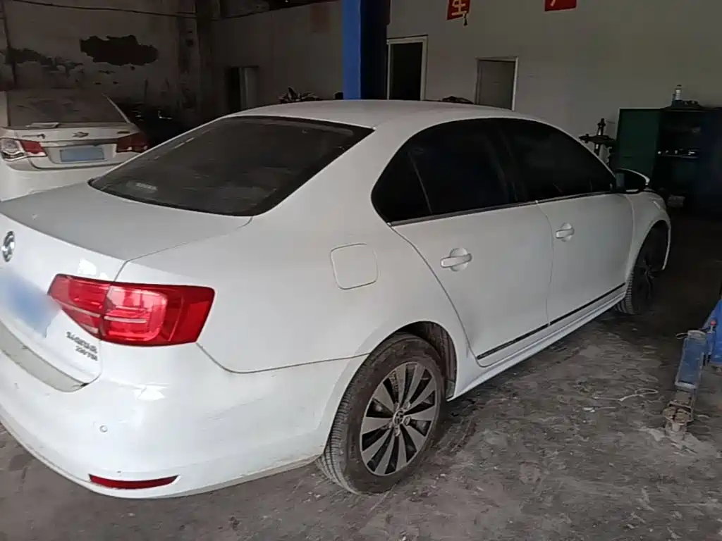 Volkswagen Sagitar — миниатюра 7