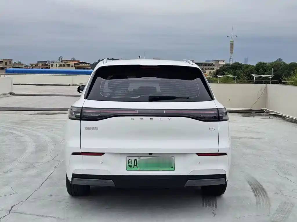 GEELY GALAXY GALAXY E5