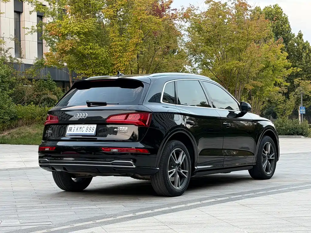 Audi Q5L — миниатюра 6
