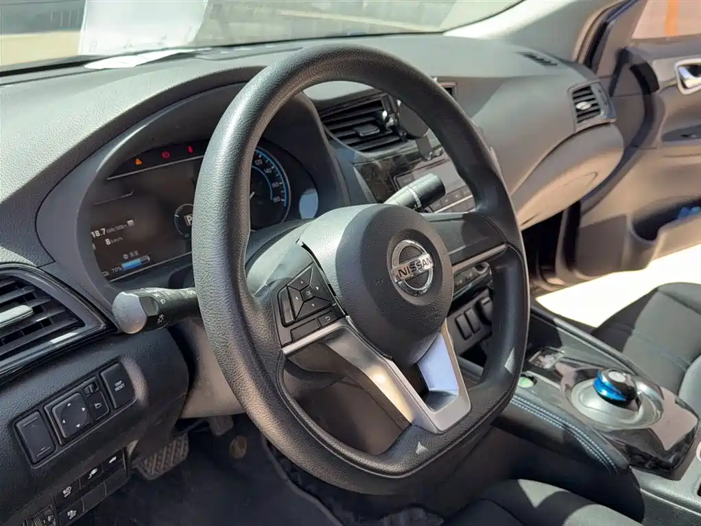 Nissan Sylphy EV — миниатюра 3