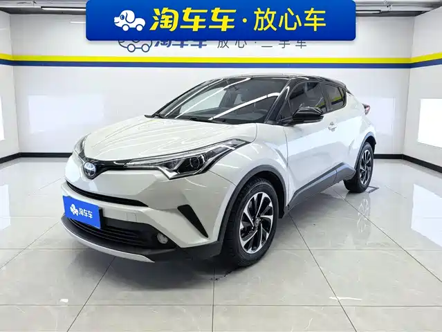 TOYOTA IZOA 2019