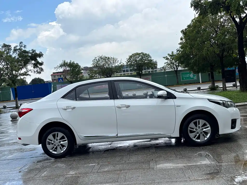Toyota Corolla 2014 1.6L CVT GL