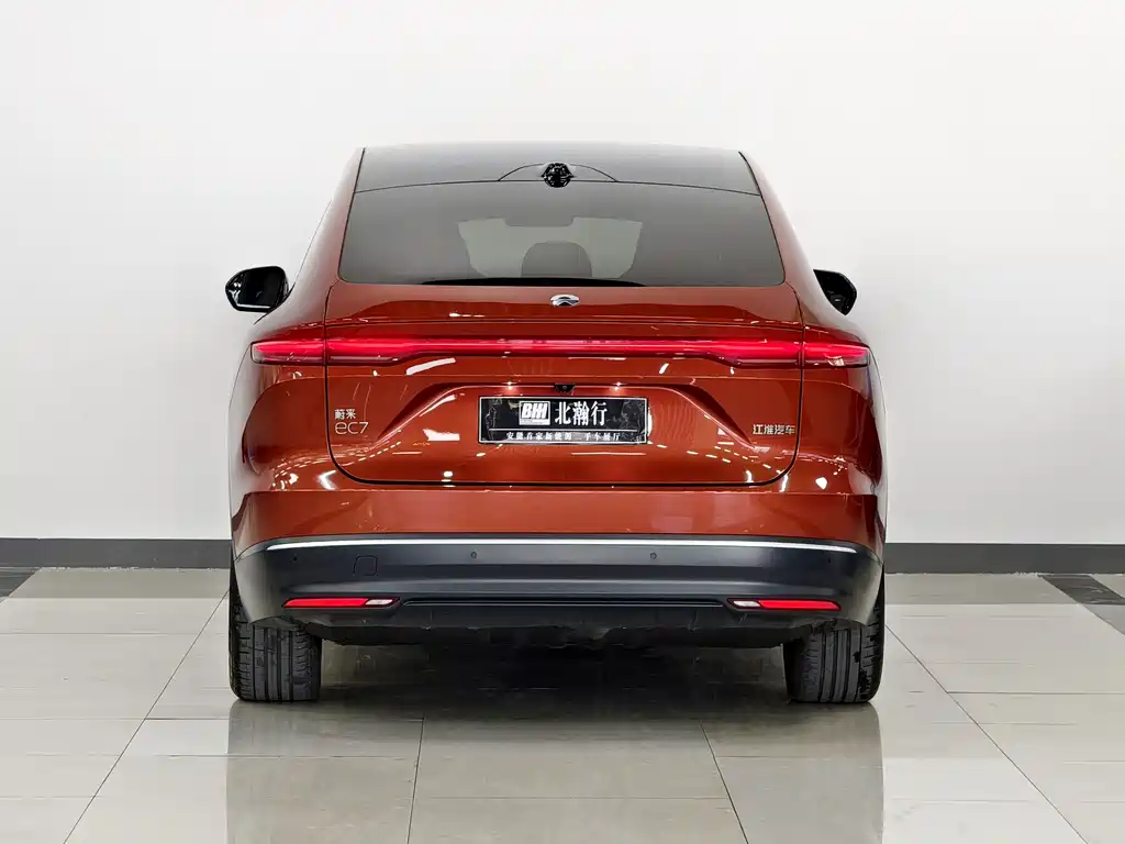 NIO NIO EC7