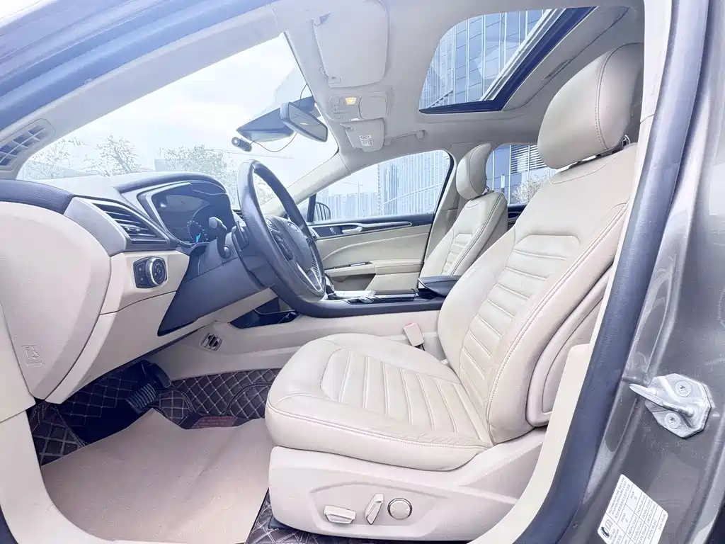 Ford Mondeo 2013 2.0L GTDi200 Fashion