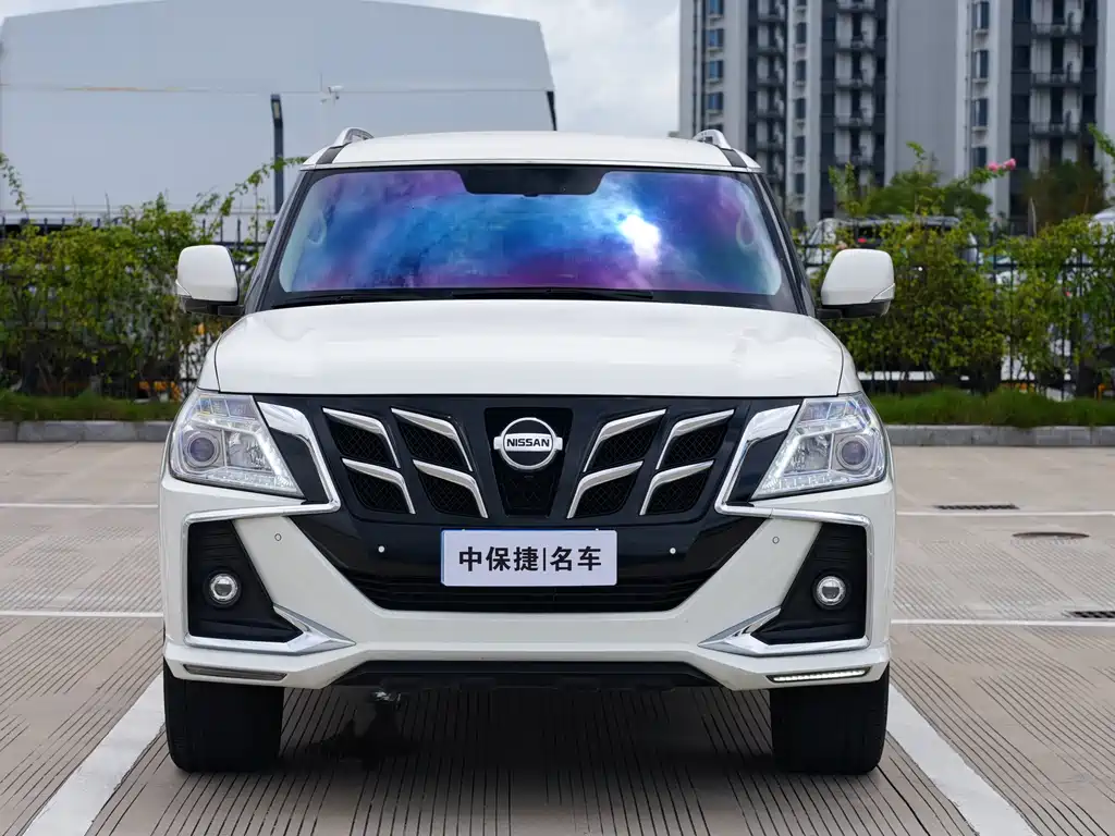 Nissan Patrol — миниатюра 3