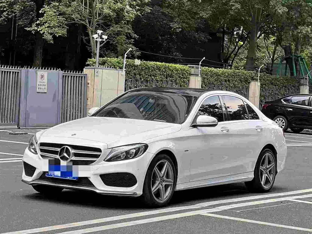Mercedes-Benz C-Class — миниатюра 2