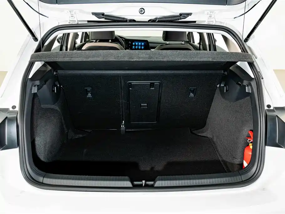 Volkswagen Golf — миниатюра 23