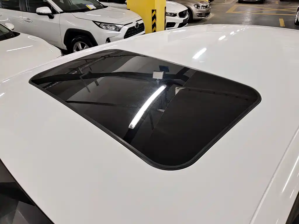 Volkswagen Golf — миниатюра 14