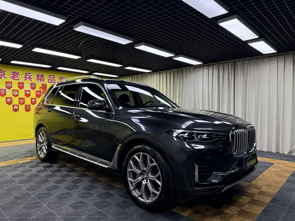 BMW X7 xDrive40i Leading Type Luxury Package, фото 3