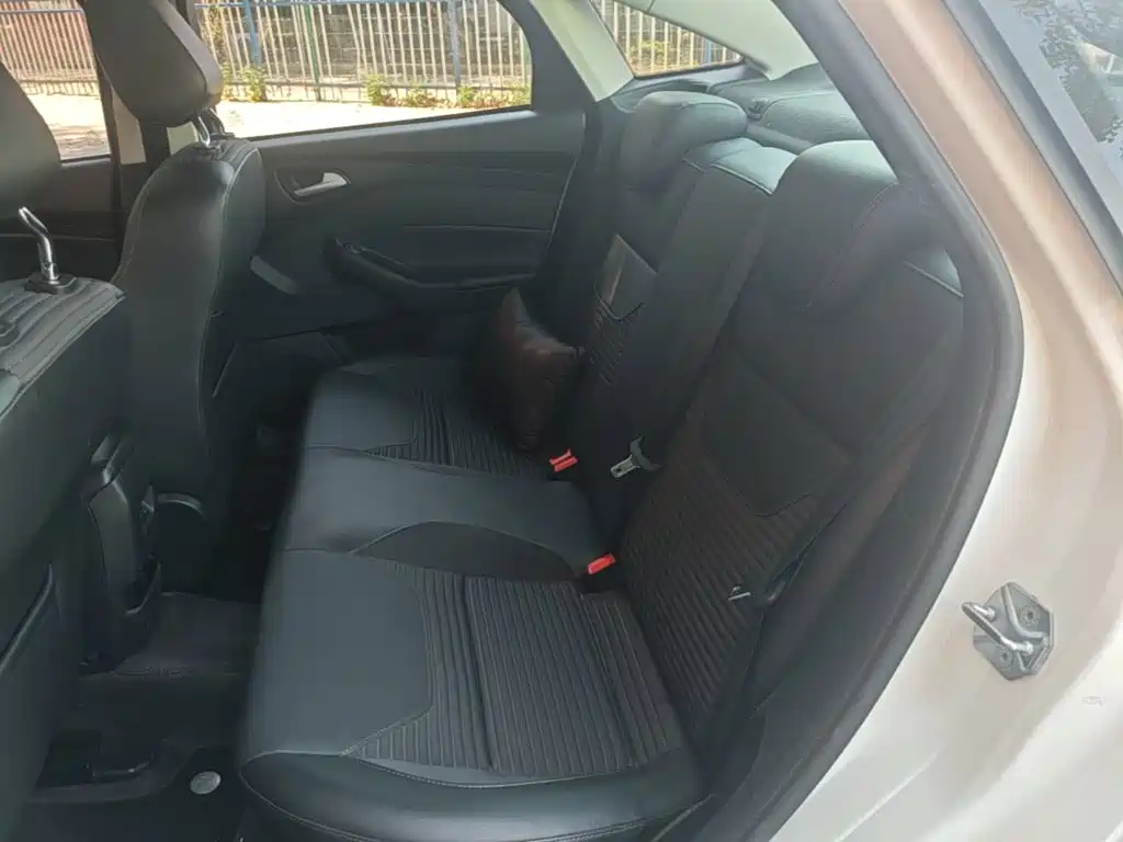 Ford Focus — миниатюра 17
