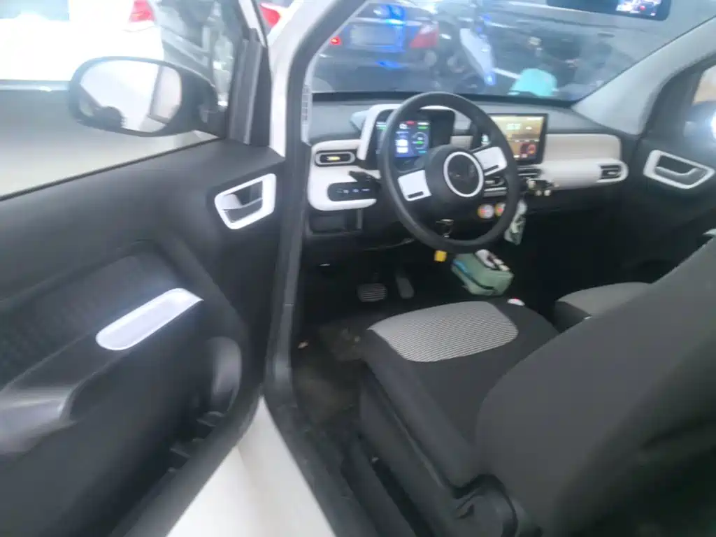 Wuling MINIEV — миниатюра 16