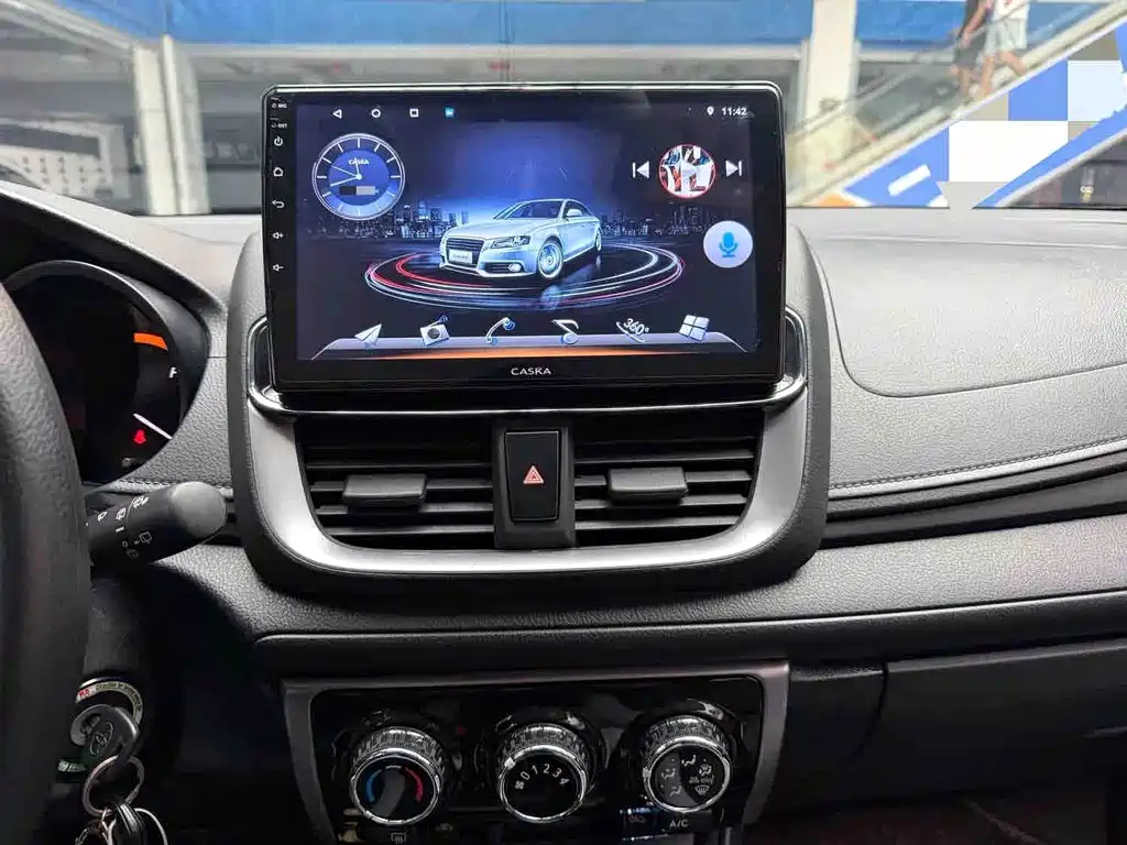 Toyota Yaris L — миниатюра 18
