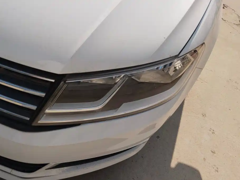 Volkswagen Santana — миниатюра 3
