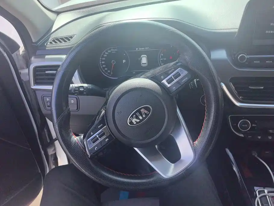 Kia Sportage — миниатюра 15