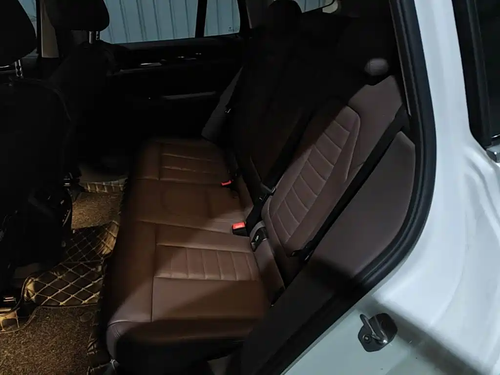 BMW X3 — миниатюра 19