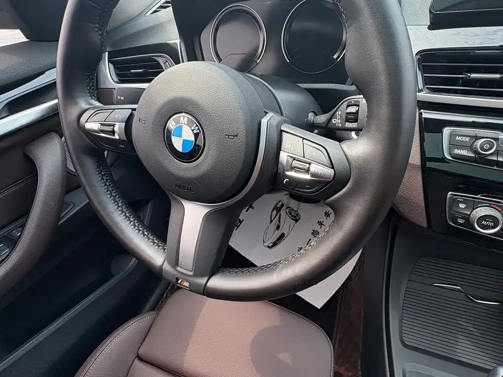 BMW X1 — миниатюра 10