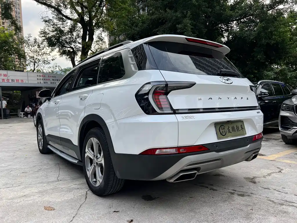 Hyundai Santa Fe — миниатюра 20