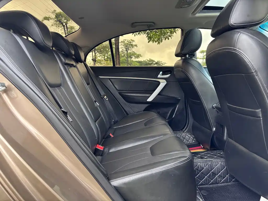 Geely Emgrand — миниатюра 10
