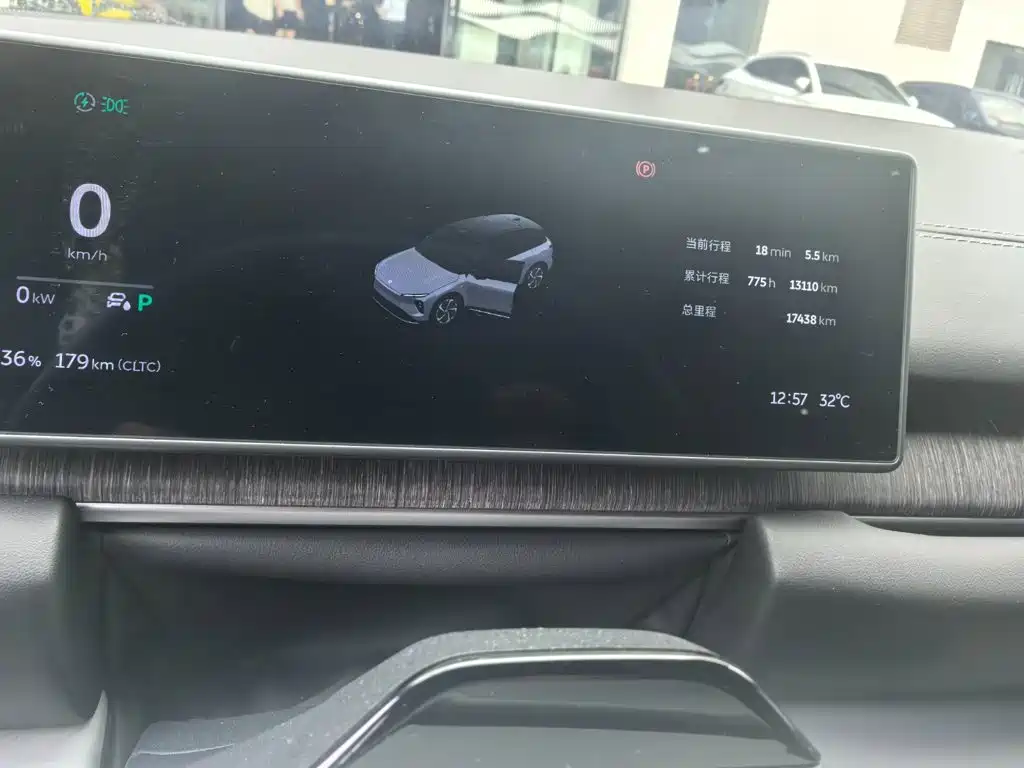 NIO ES6 — миниатюра 6