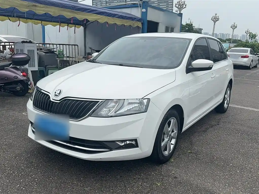 Купить Skoda Rapid Spaceback