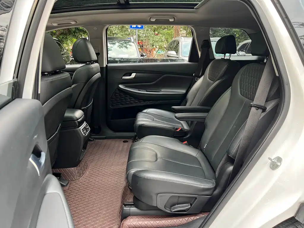 Hyundai Santa Fe — миниатюра 11