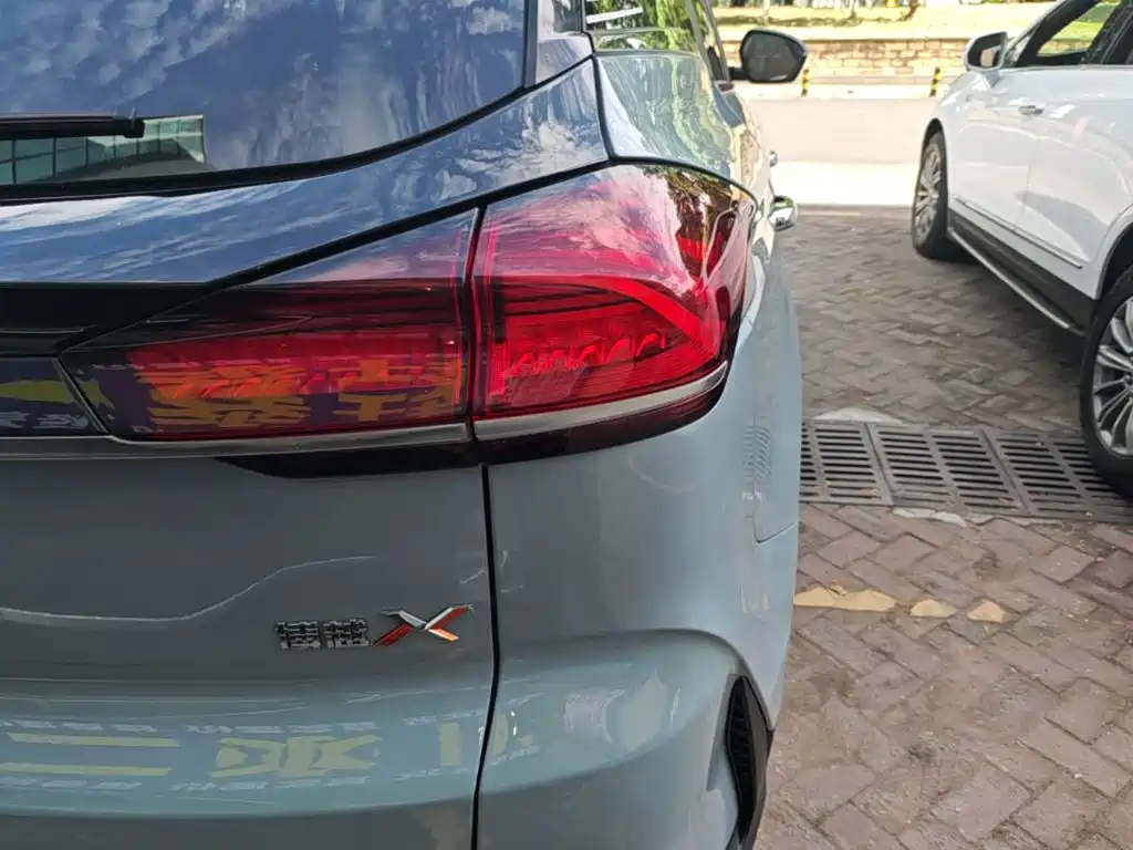 Geely Boyue — миниатюра 8